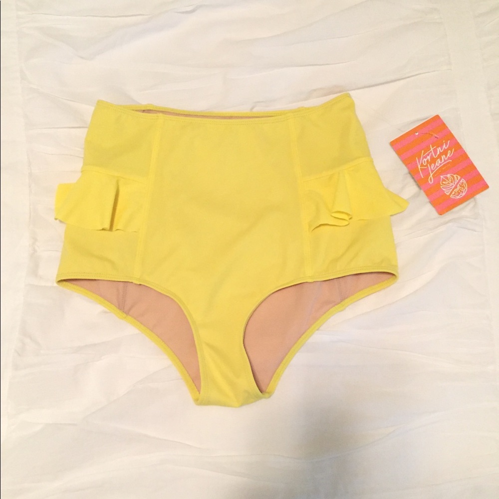 XS Kortni Jeane Bottoms